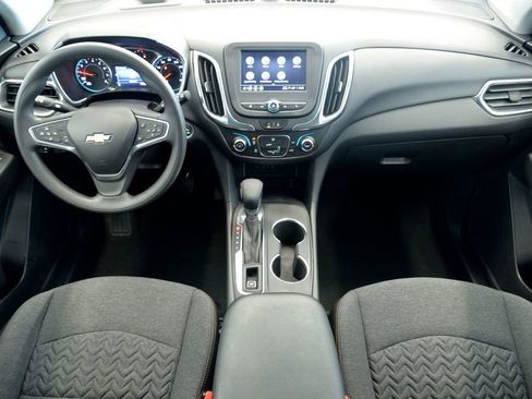 Used 2022 Chevrolet Equinox LT image 16