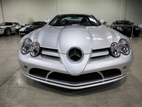 Used 2006 Mercedes-Benz SLR image 12