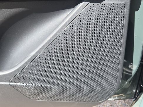 New 2026 Kia Niro EX FWD image 31