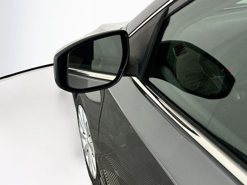 Used 2019 Nissan Sentra S image 16