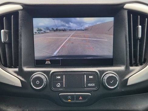 Used 2024 GMC Terrain SLT FWD image 15