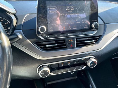 Used 2024 Nissan Altima 2.5 SR image 27