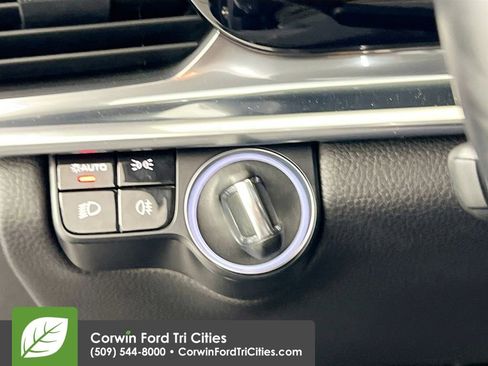 Used 2021 Porsche Panamera 4S w/ Premium Package image 20