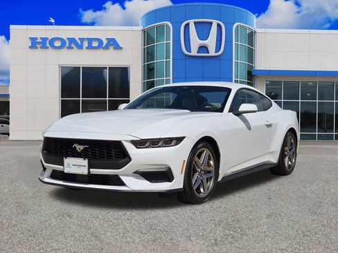 Used 2024 Ford Mustang Premium RWD image 7