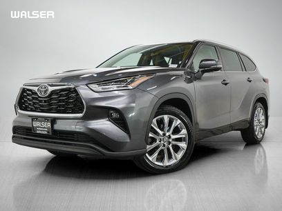 Used 2024 Toyota Highlander Limited