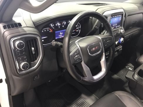 Certified 2022 GMC Sierra 1500 SLT w/ Driver Alert Package I AWD/4WD image 9
