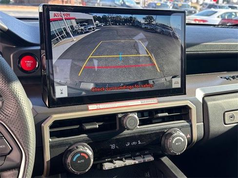 Certified 2024 Toyota Tacoma TRD Off-Road image 21