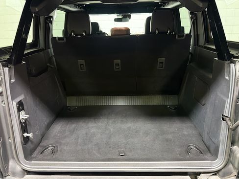 Used 2024 Ford Bronco Outer Banks AWD/4WD image 12