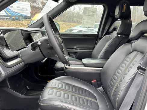 Used 2022 Rivian R1T Adventure AWD/4WD image 10