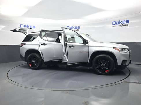 Used 2021 Chevrolet Traverse Premier w/ Redline Edition FWD image 59