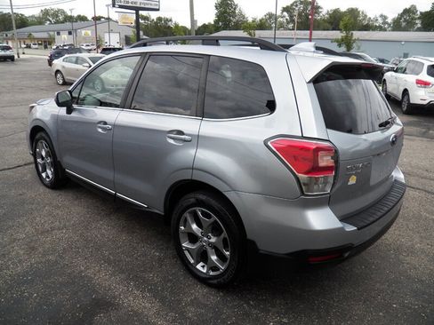 Used 2017 Subaru Forester 2.5i Touring AWD/4WD image 6