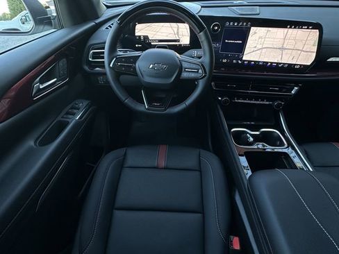 New 2026 Chevrolet Traverse RS image 11