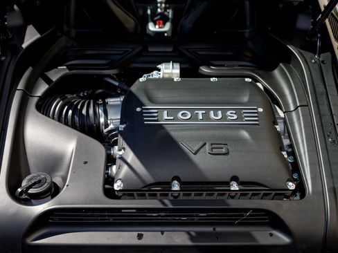 New 2025 Lotus Emira image 61