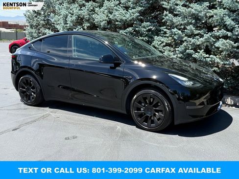 Used 2023 Tesla Model Y Long Range AWD/4WD image 12