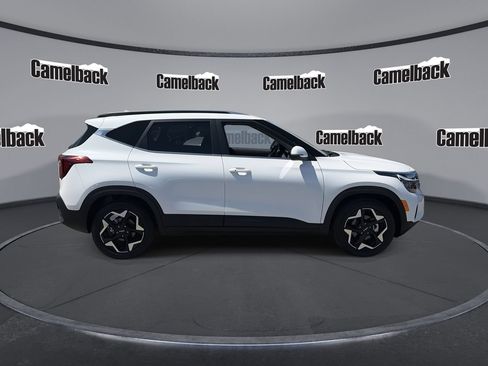 Certified 2025 Kia Seltos EX FWD image 8