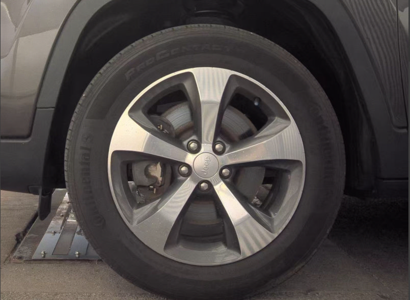 Used 2019 Jeep Cherokee Limited AWD/4WD image 8