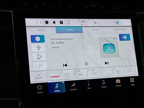 Used 2023 Jeep Grand Cherokee L Limited w/ Luxury Tech Group II image 8