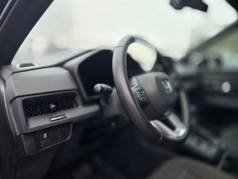 Used 2025 Honda CR-V Sport image 10