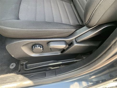 Certified 2024 Ford Edge SE w/ Black Appearance Package image 23