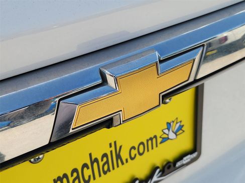 Used 2023 Chevrolet Traverse LS w/ Safety Package FWD image 29