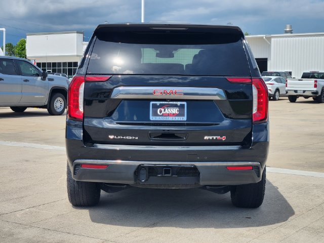 Used 2024 GMC Yukon AT4 w/ Technology Package AWD/4WD image 6