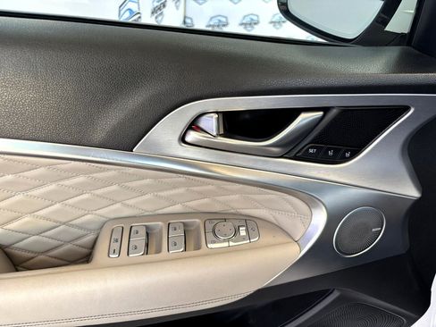 Used 2019 Genesis G70 2.0T Advanced w/ Dynamic Package image 11