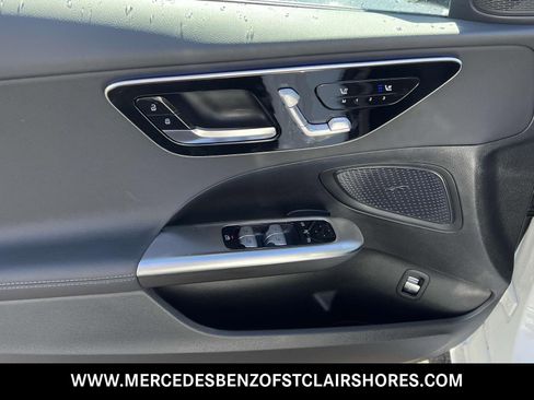 New 2025 Mercedes-Benz C 300 4MATIC Sedan image 17
