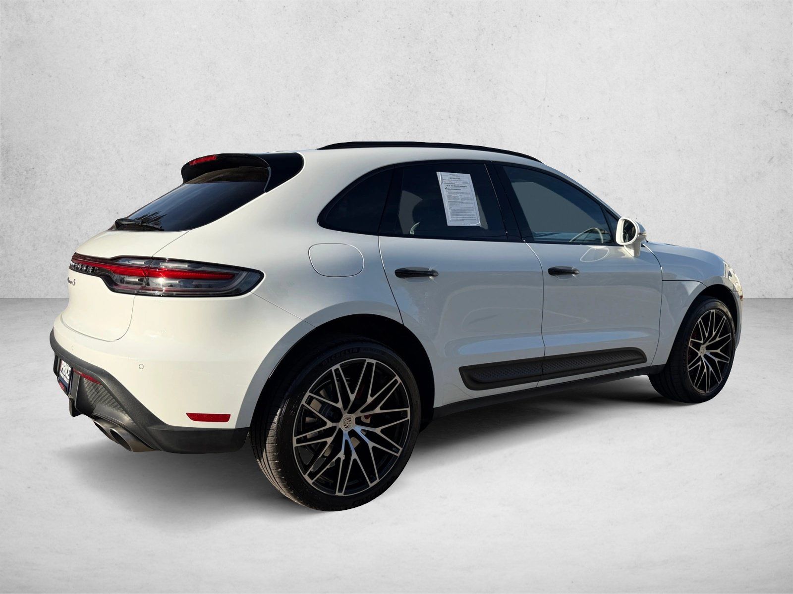 Used 2022 Porsche Macan S AWD/4WD image 5
