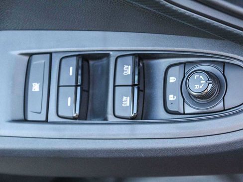 New 2025 Subaru Crosstrek 2.0i Premium image 18