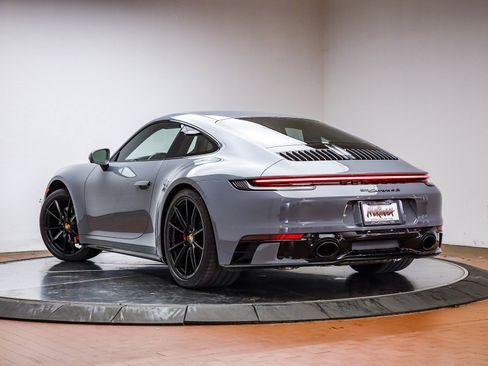 Used 2024 Porsche 911 Carrera 4S image 3