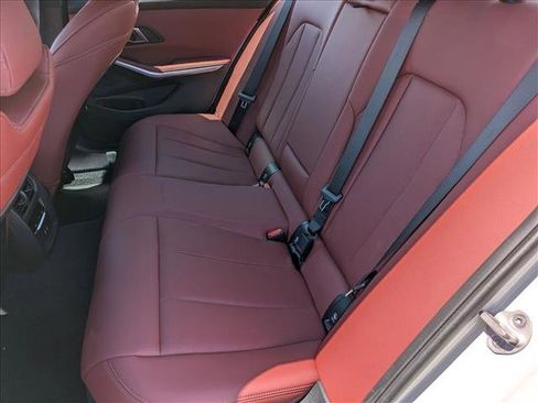 Used 2025 BMW 330i Sedan image 15