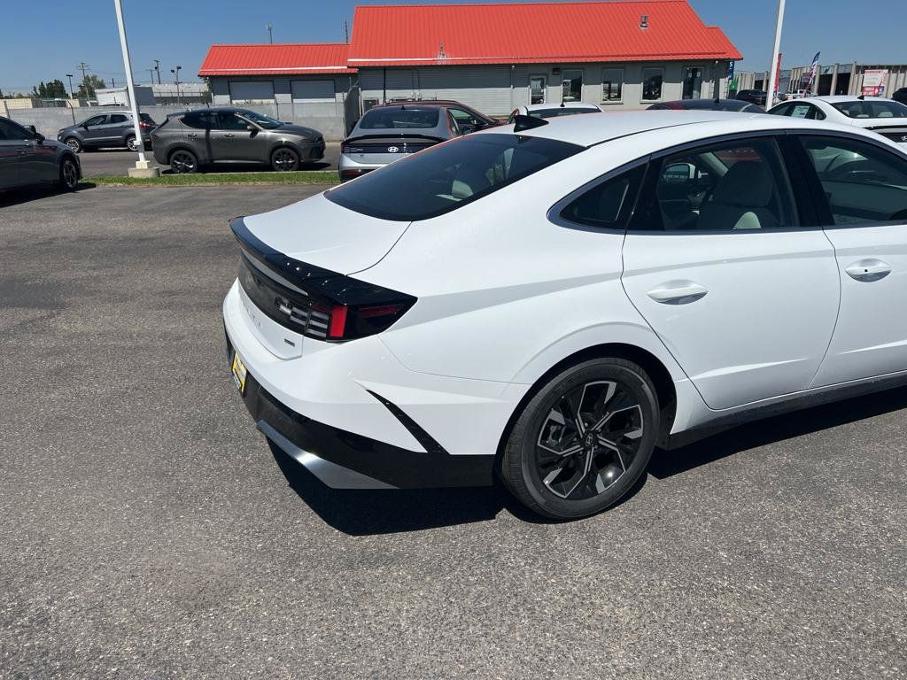 New 2024 Hyundai Sonata SEL AWD/4WD image 5