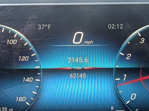 Used 2021 Mercedes-Benz GLE 350 w/ Premium Package image 34