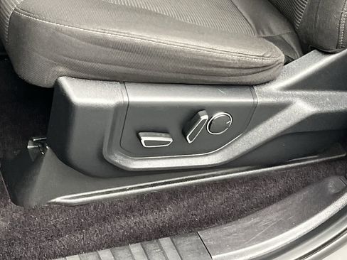 Used 2015 Ford F150 XLT w/ Equipment Group 302A Luxury image 10