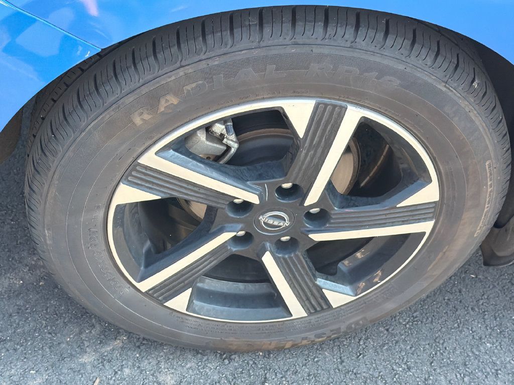 Used 2024 Nissan Sentra SV FWD image 15