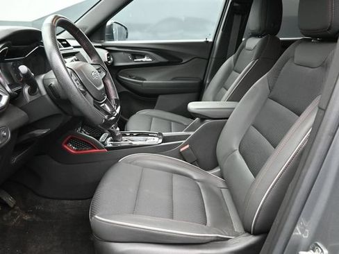 Used 2023 Chevrolet TrailBlazer RS FWD image 13