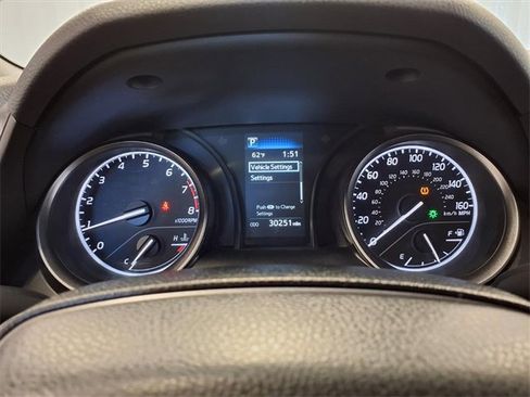 Used 2024 Toyota Camry SE image 16