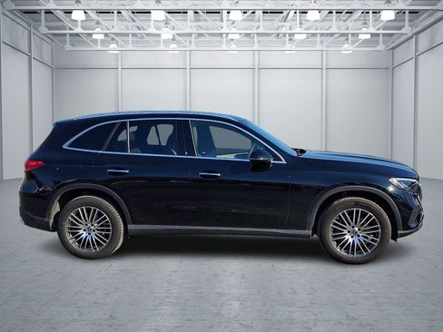 Certified 2026 Mercedes-Benz GLC 300 4MATIC image 7