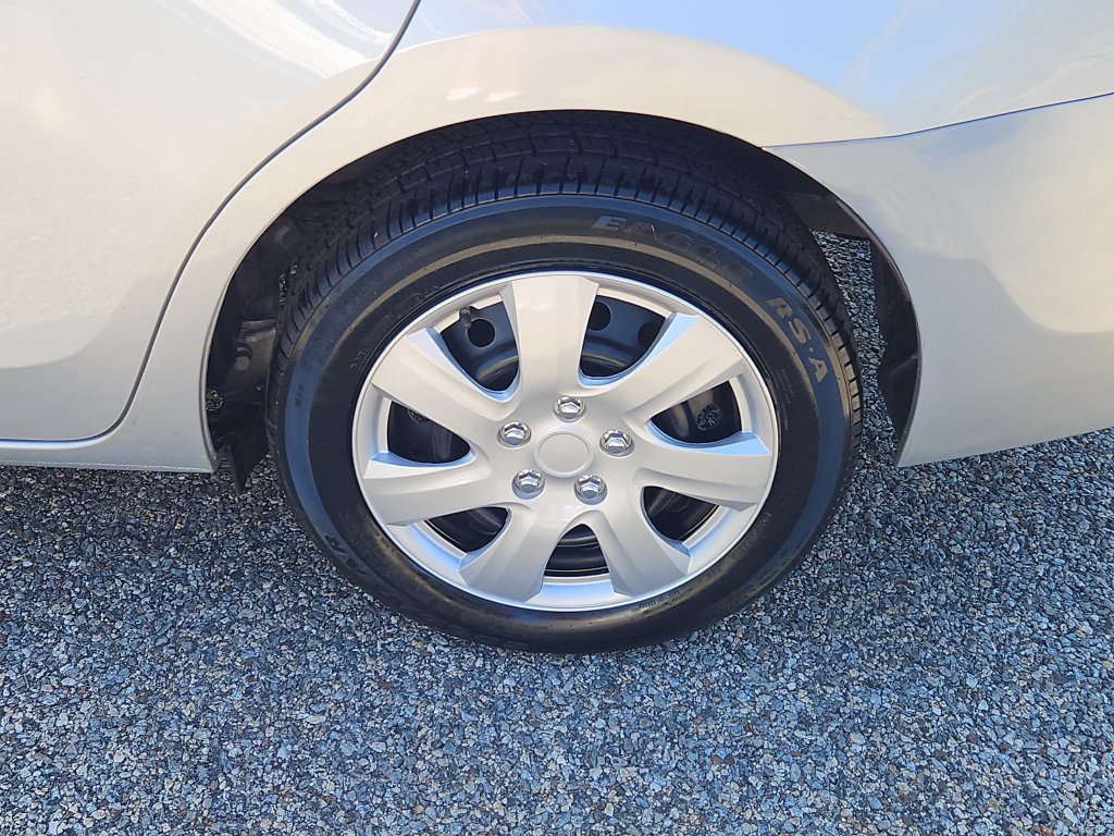 Used 2019 Toyota Corolla LE FWD image 8