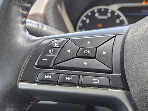 Used 2020 Nissan Sentra SR w/ Premium Package image 8