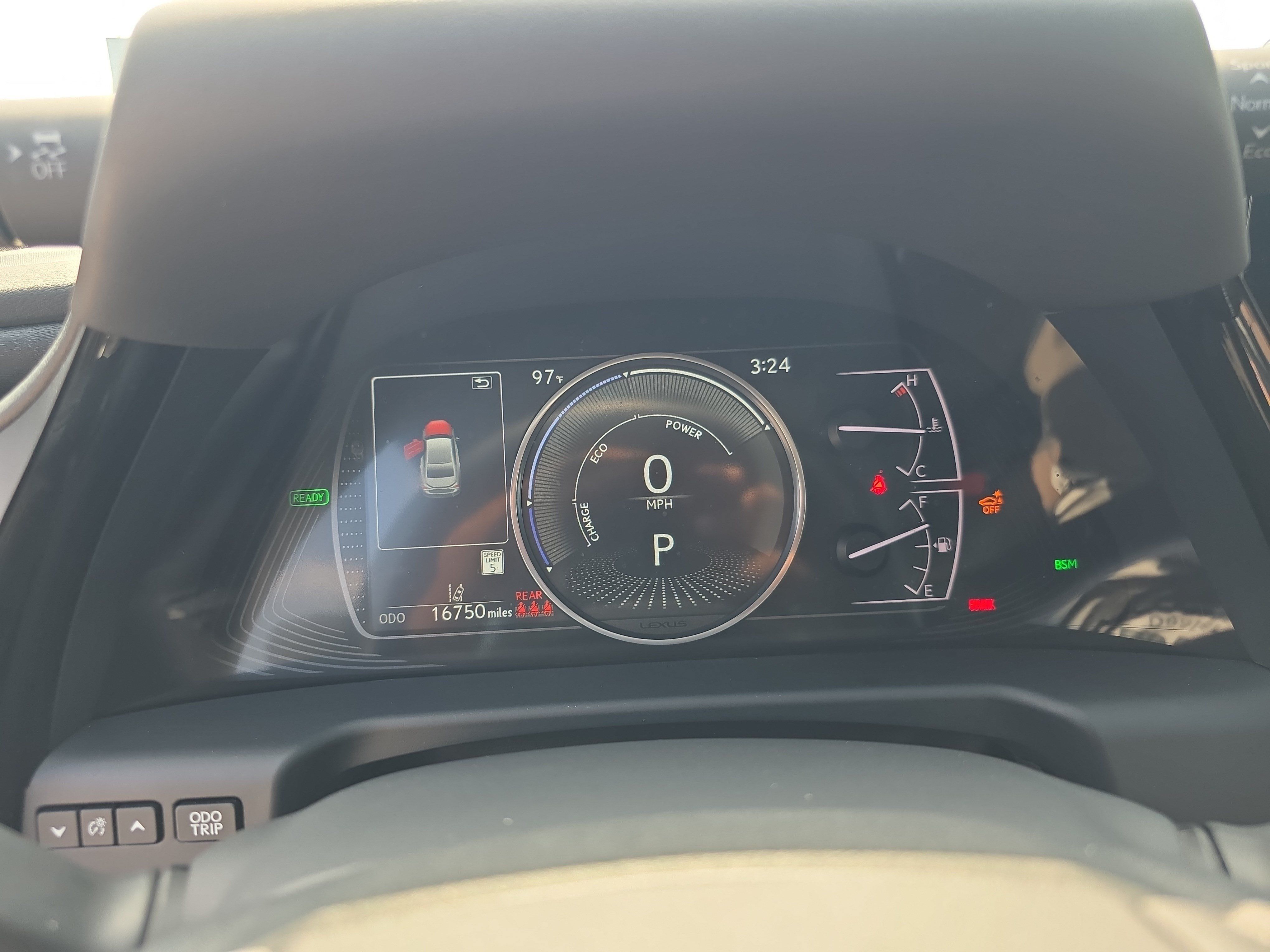 Used 2025 Lexus ES 300h Ultra Luxury w/ Accessory Package (Z2) FWD image 16