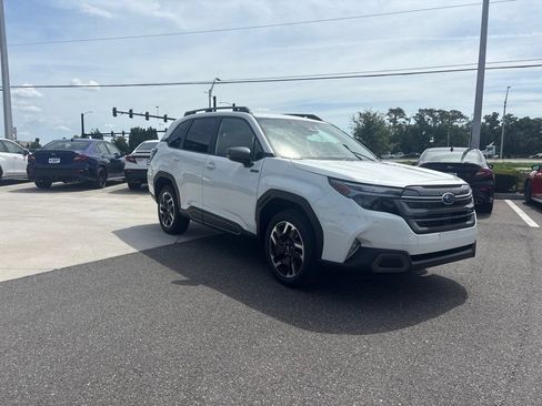 New 2026 Subaru Forester Premium AWD/4WD image 3