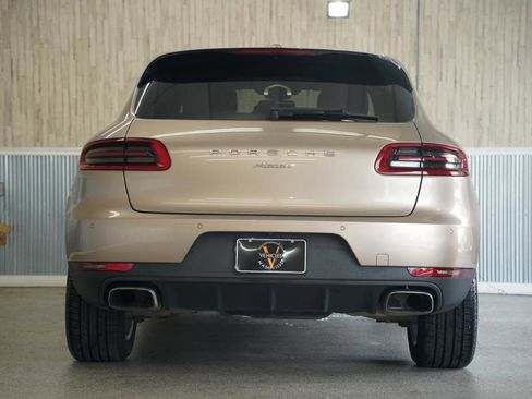 Used 2018 Porsche Macan AWD/4WD image 9