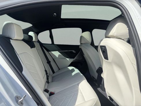 New 2026 BMW 550e xDrive w/ Executive Package AWD/4WD image 30