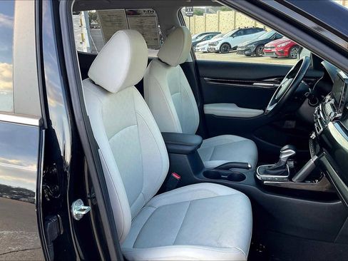 Certified 2022 Kia Seltos EX image 12