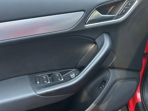 Used 2016 Audi Q3 2.0T Premium Plus w/ Technology Package image 6