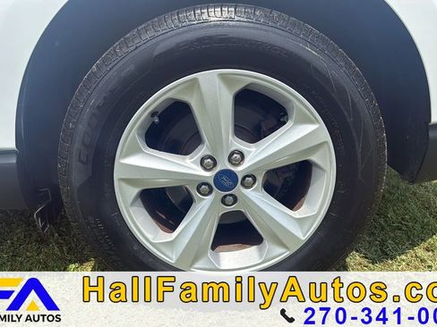 Used 2018 Ford Edge SE FWD image 8