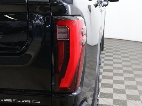 Used 2024 GMC Sierra 3500 Denali Ultimate image 21