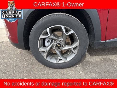 Used 2025 Chevrolet Trax LT image 4