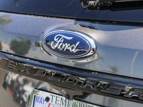 Used 2017 Ford Explorer Sport w/ Equipment Group 401A AWD/4WD image 13